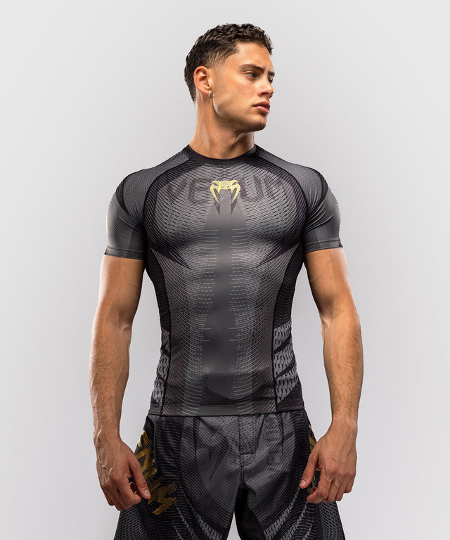 Venum Rashguard Galactic 3.0 Short Sleeves – Black/Gold