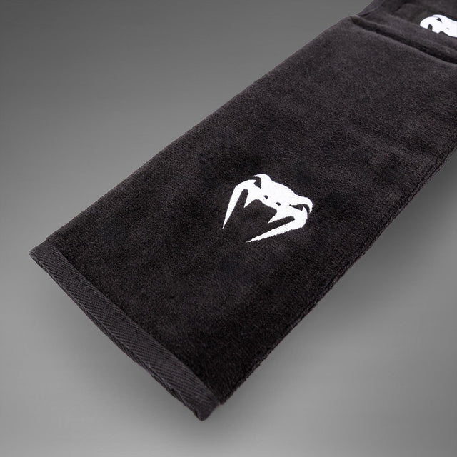 Venum Lineup Towel – Black/White