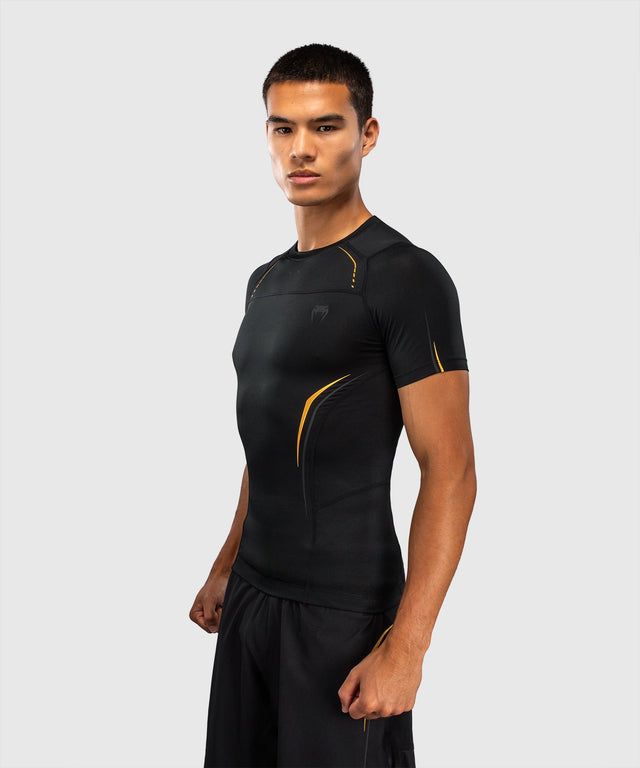 Venum Rashguard G-Core Korte Mouwen - Zwart/Goud