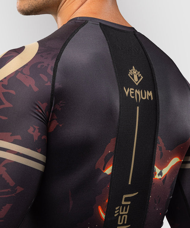 Venum Rashguard x Jujutsu Kaisen Sukuna Lange Mouwen - Zwart/Beige