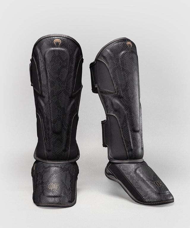 Venum Shin guards Impact Evo Scales – Dark Grey