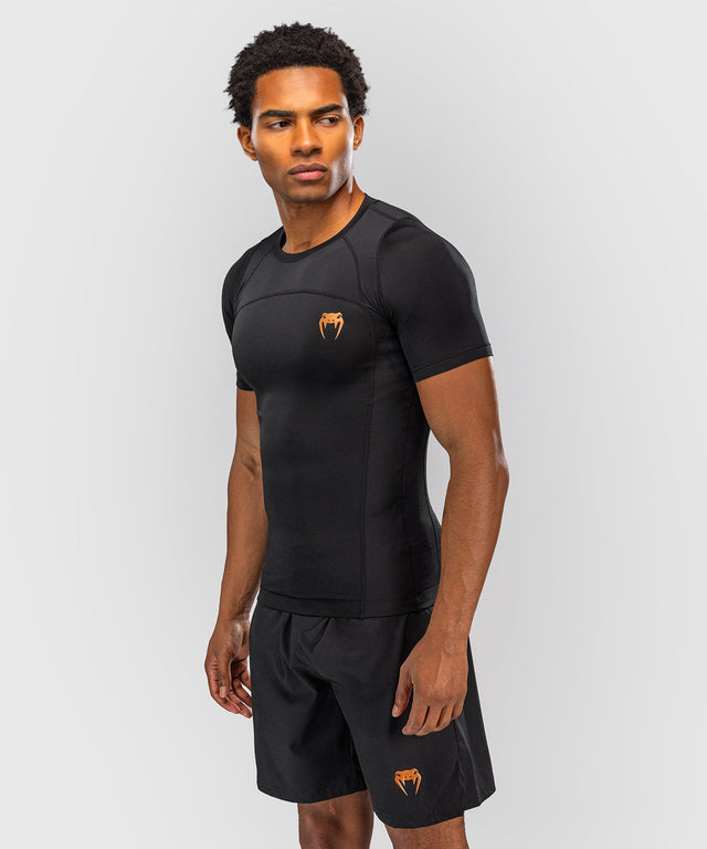 Rashguard Venum G-Fit Revolution Manga Corta – Negro/Cobre