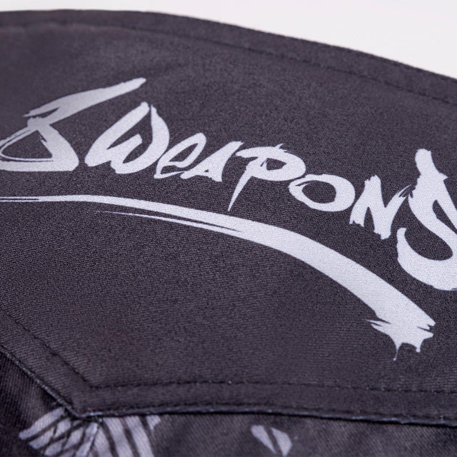 8 WEAPONS MMA Shorts Hit 2.0 – Black/Red