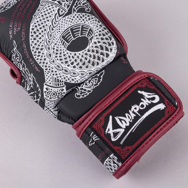 Rękawice MMA 8 WEAPONS Sak Yant Naga – Czarny/Bordo