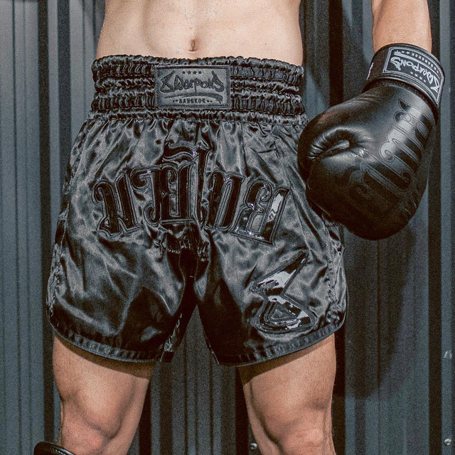 8 WEAPONS Muay Thai Shorts Bangkok – Black