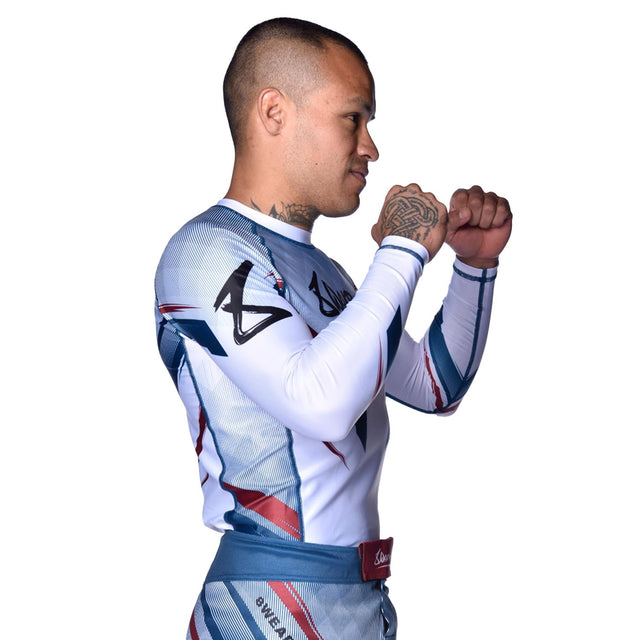 8 WEAPONS Rashguard Shift – White/Navy/Red
