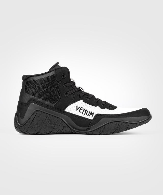 Venum Elite Wrestling shoes – Black/White