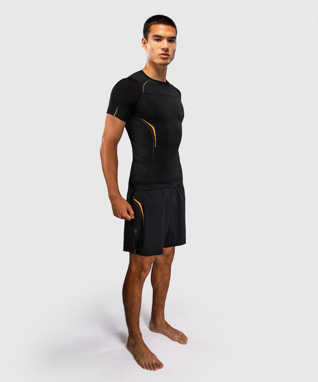 Venum Rashguard G-Core Korte Mouwen - Zwart/Goud