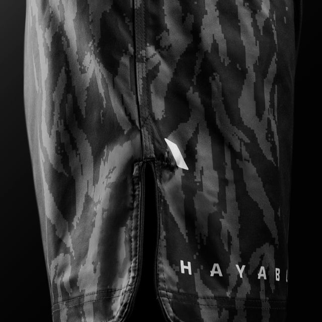 Hayabusa MMA Shorts Apex Long - Carbon Black