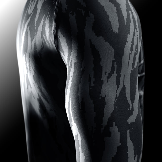 Hayabusa Apex Long-Sleeve Rash Guard - Carbon Black