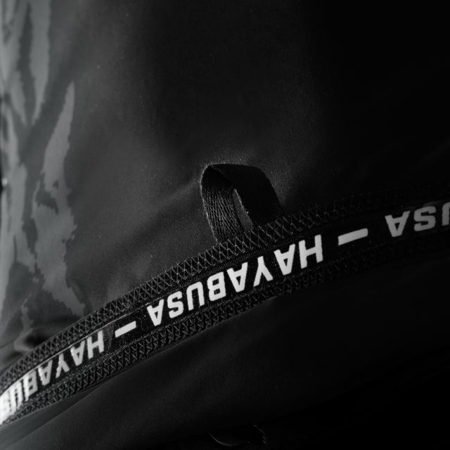 Hayabusa Apex Long-Sleeve Rash Guard - Carbon Black