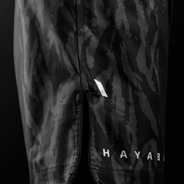 Hayabusa MMA Shorts Apex Mid – Carbon Black