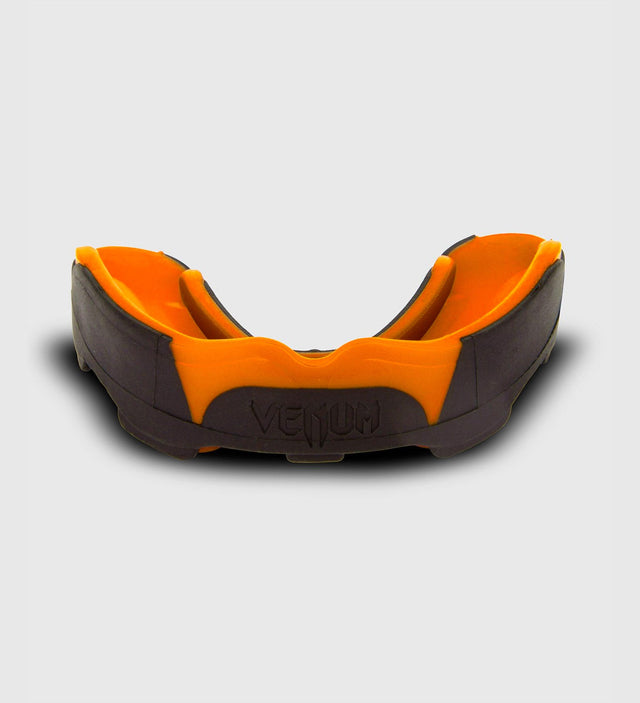Venum Predator Mouthguard – Black/Orange