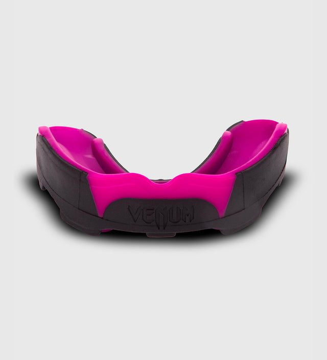 Venum Predator Mouthguard – Black/Pink