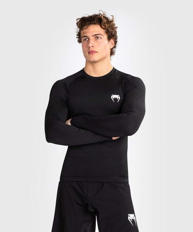 Venum Rashguard Contender Long Sleeves – Black/White – Rashguard