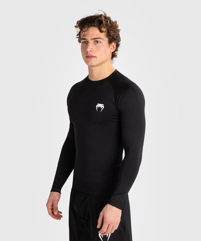 Venum Rashguard Contender Long Sleeves – Black/White – Rashguard