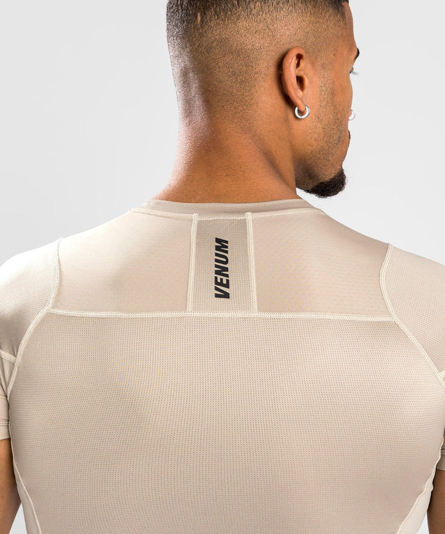 Venum Rashguard G-Fit Air Short Sleeves – Sand – T-shirt