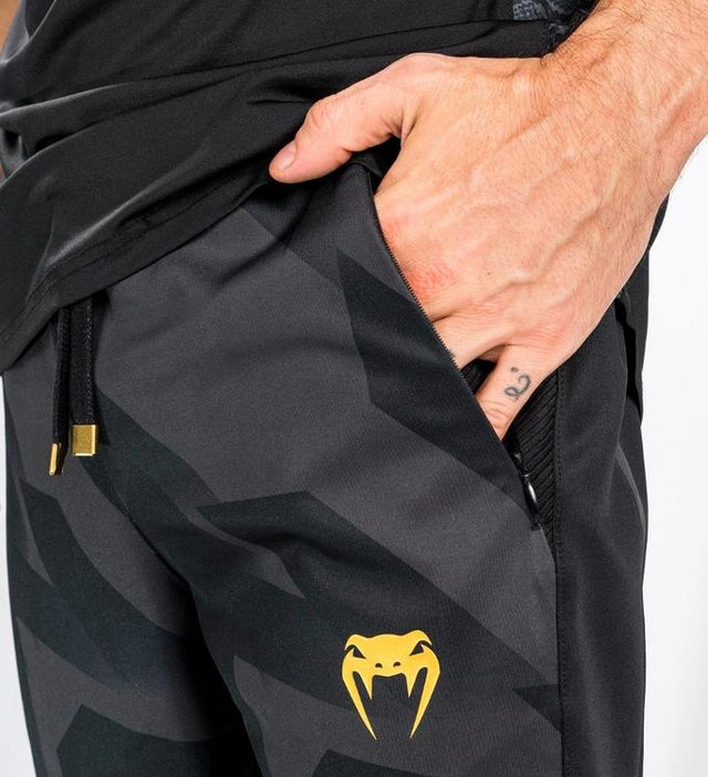 Venum Razor Training pants – Black/Gold – Shorts