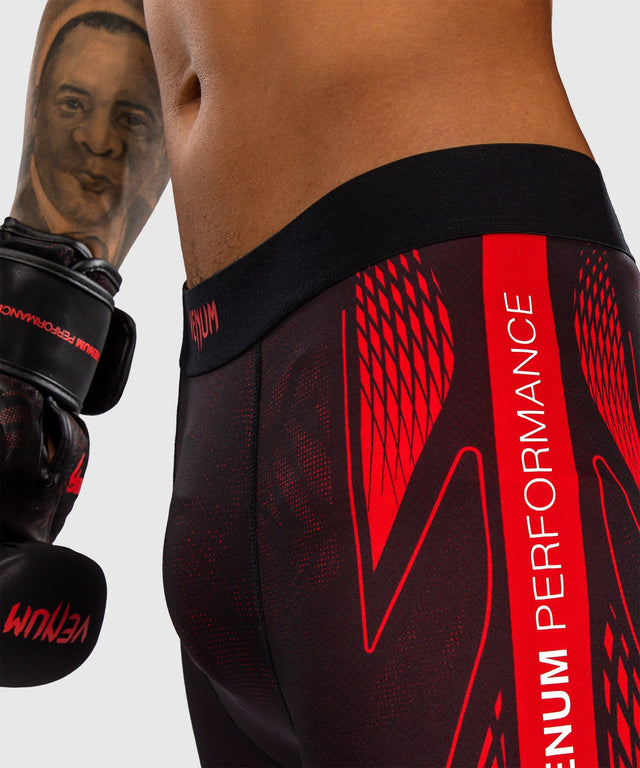 Venum Compressie Shorts Amazonia Reborn - Zwart/Rood (VENUM-06451-100)