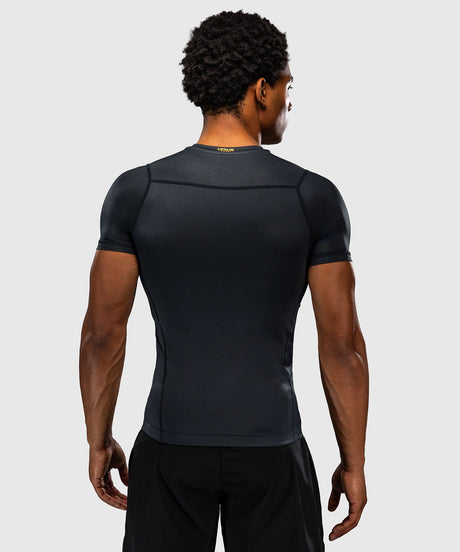 Rashguard Venum Attack Manches courtes – Noir/Or