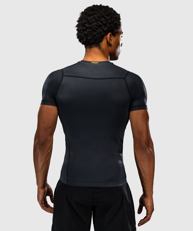 Venum Rashguard Attack Korte Mouwen - Zwart/Goud