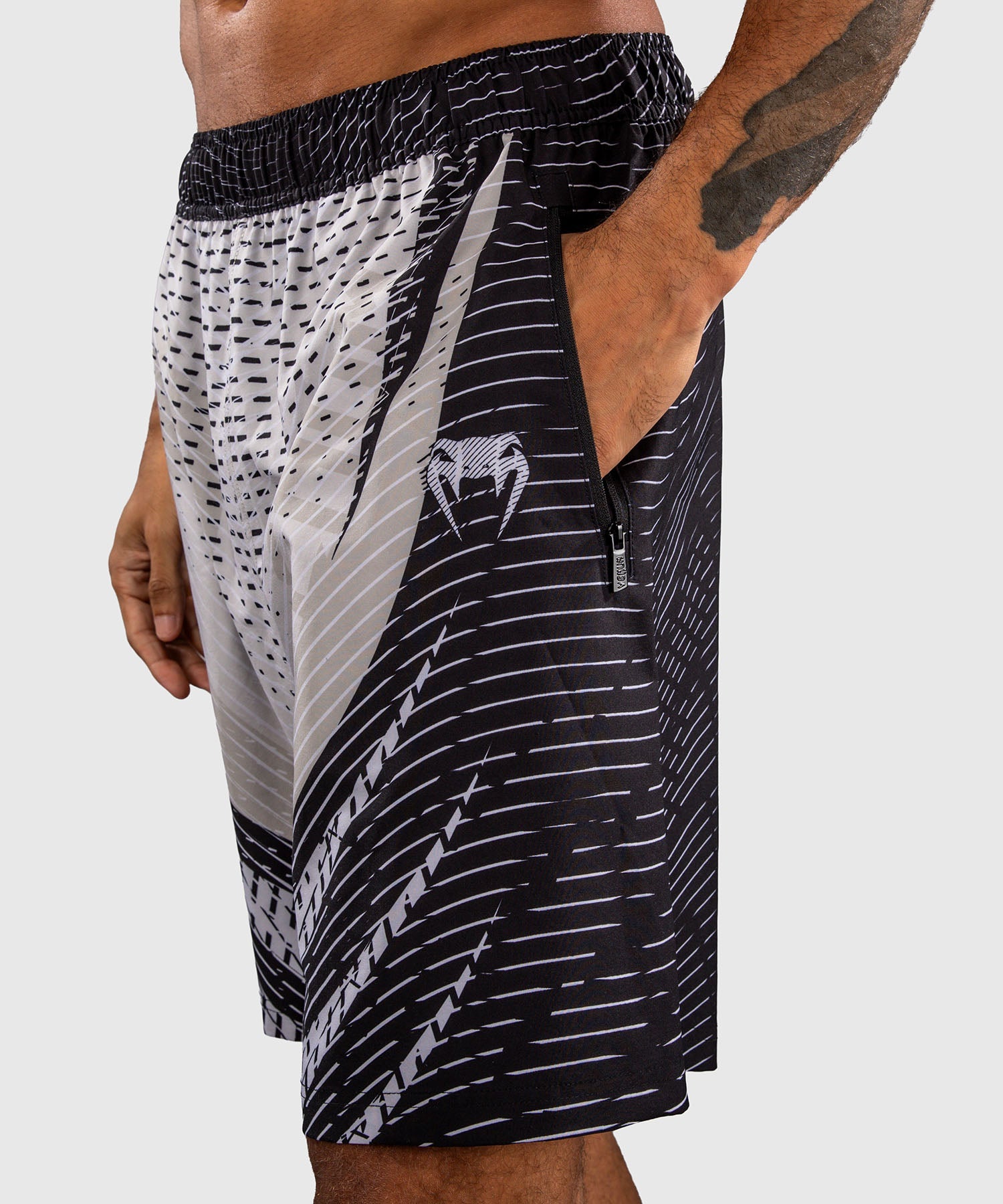 Venum Training Shorts Galactic 3.0 – Off-white/Black