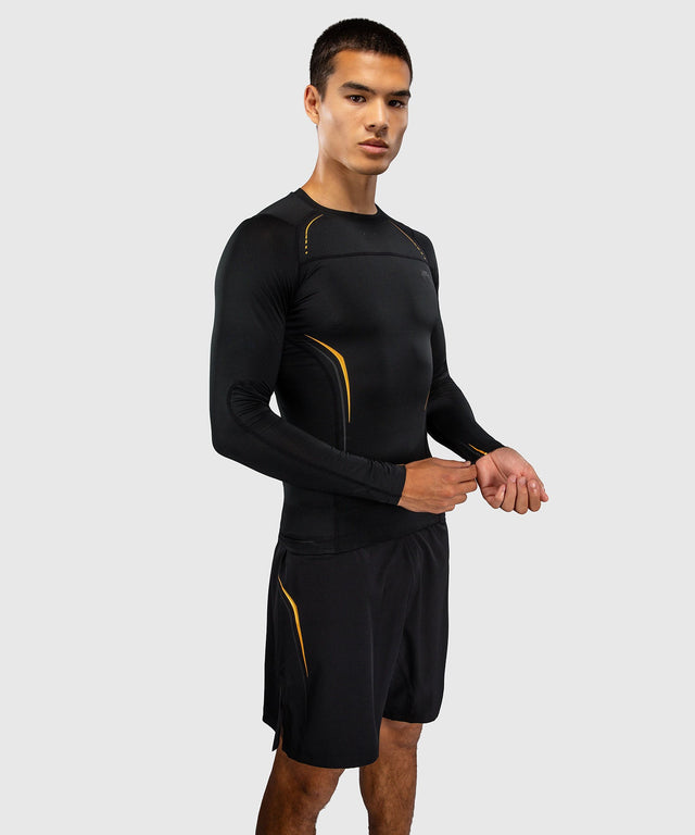 Venum Rashguard G-Core Long Sleeves – Black/Gold