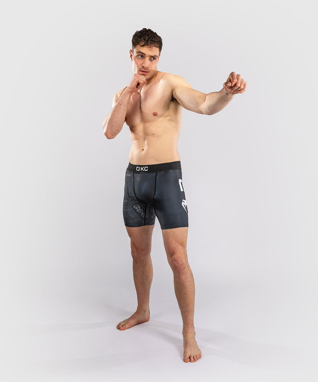 Venum Compression Shorts Karate Combat – Black/Grey