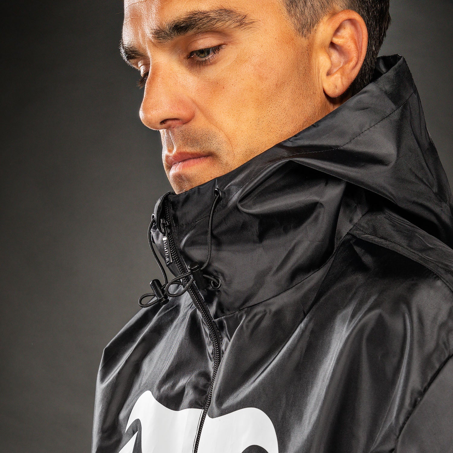 Venum MX Basics Lange Regenjas - Zwart/Wit