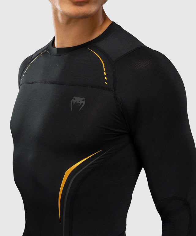 Venum Rashguard G-Core Long Sleeves – Black/Gold