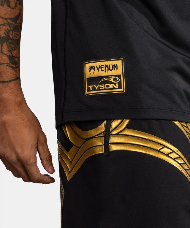 Venum x Mike Tyson T-Shirt Tiger Dry Tech T-shirt - Zwart/Goud