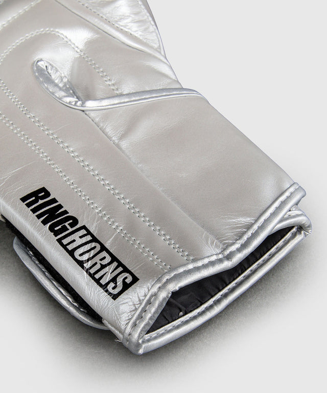 Ringhorns Charger by Venum Boxing gloves – Silver/Black