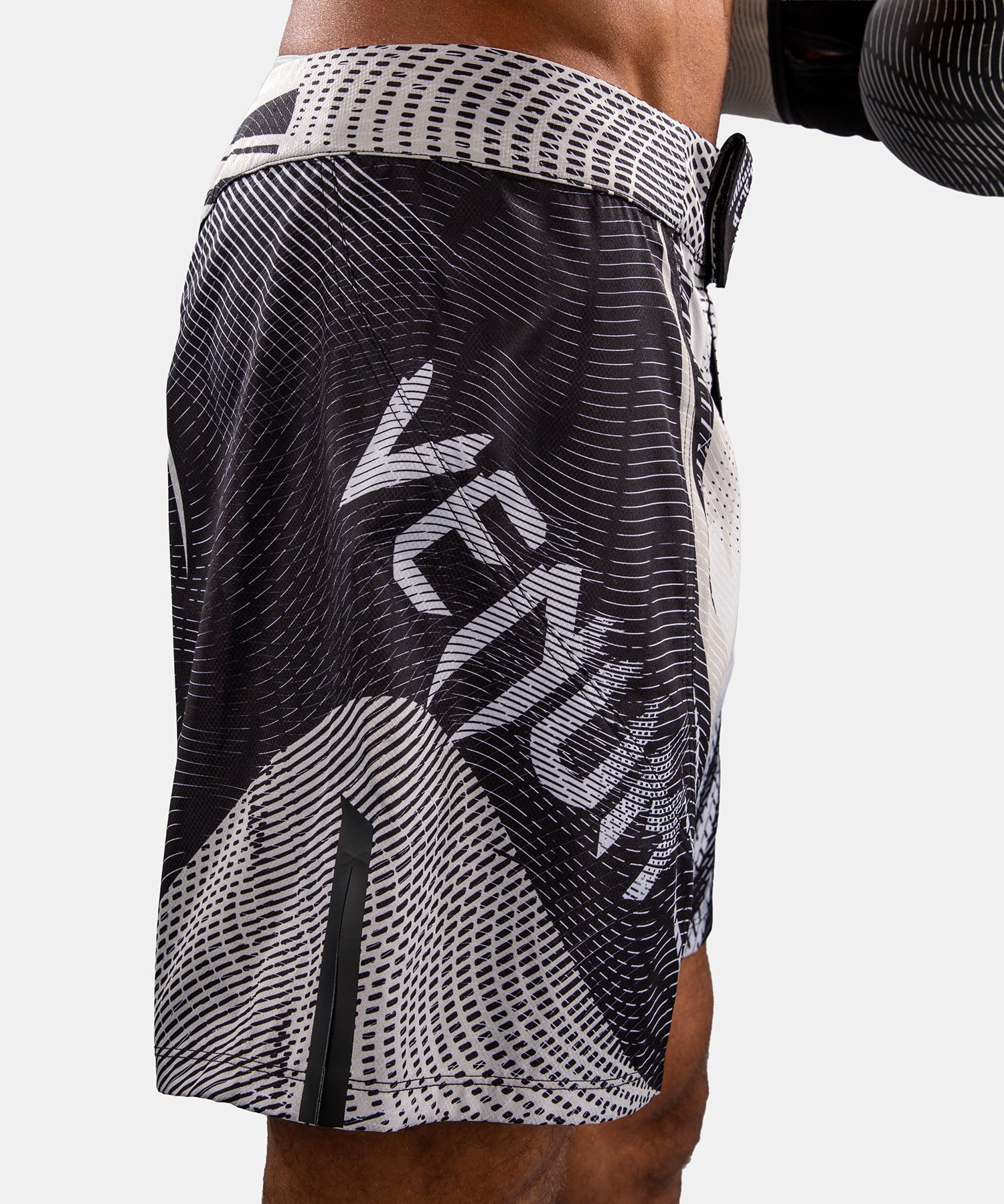 Venum MMA Shorts Galactic 3.0 – Offwhite/Black