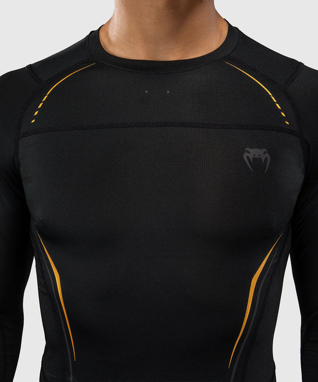 Venum Rashguard G-Core Long Sleeves – Black/Gold
