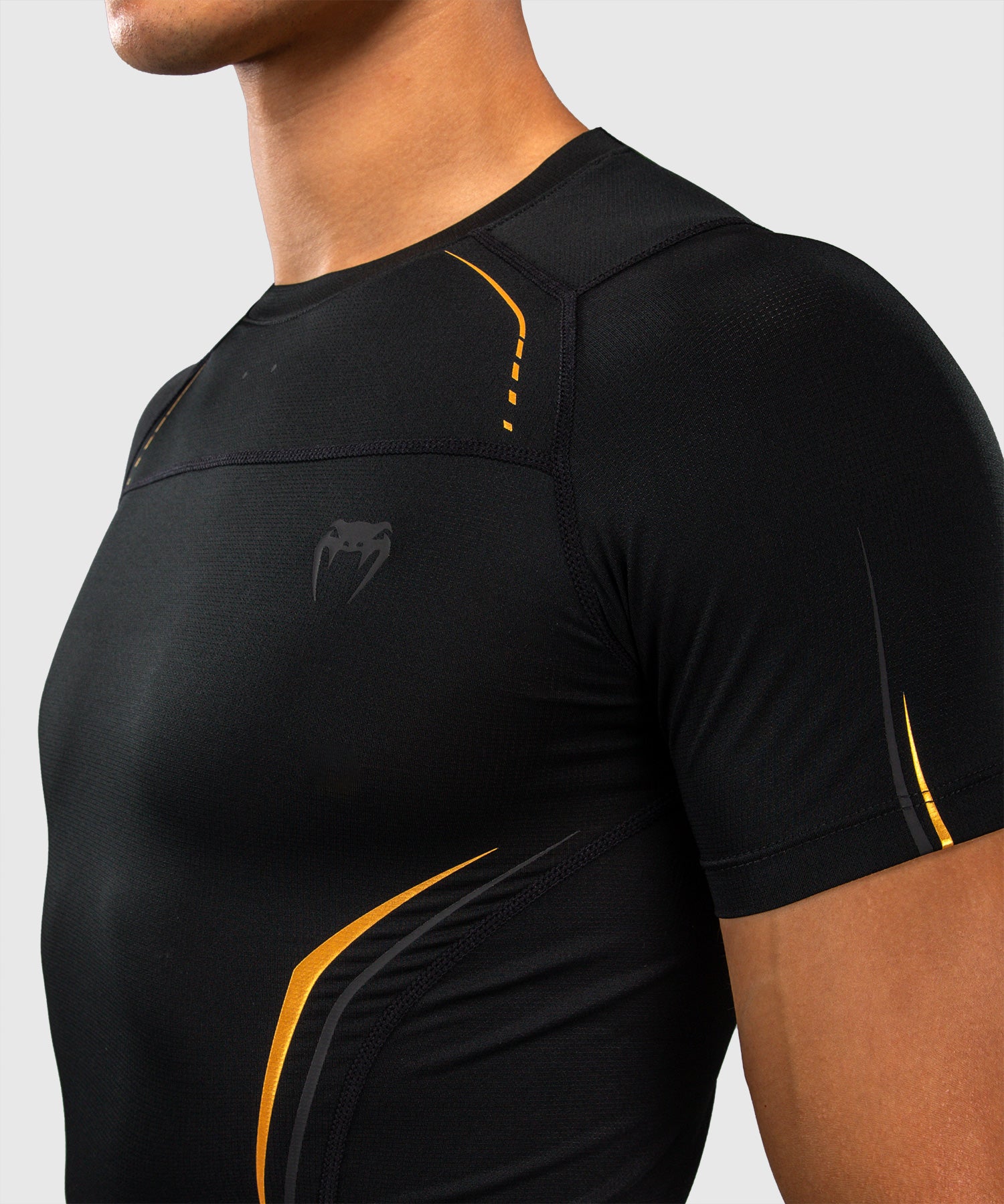 Venum Rashguard G-Core Korte Mouwen - Zwart/Goud