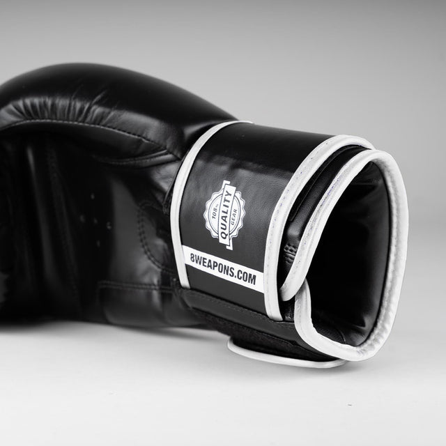 8 WEAPONS Boxing gloves Unlimited 2.0 – Black/White