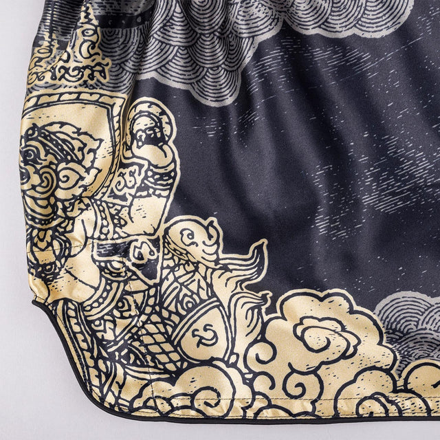 8 WEAPONS Muay Thai Shorts Hanuman – Black/Gold