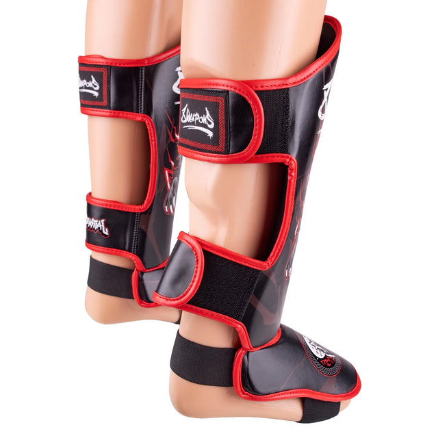 8 WEAPONS Shin guards Beastial Wolf – Black/Red