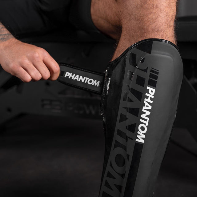 Phantom Athletics Shin guards APEX Striking – Black/Grey