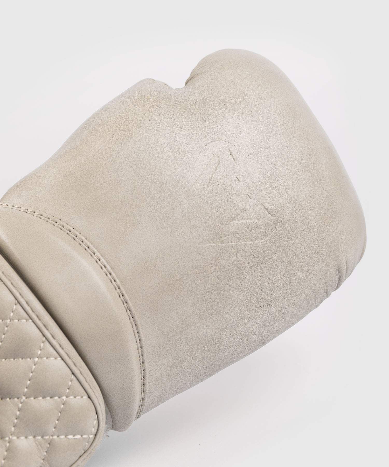 Venum Boxing Gloves Impact Classic - Ivory