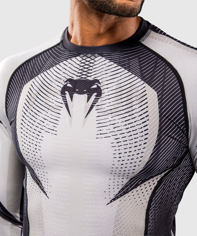 Venum Rashguard Galactic 3.0 Long Sleeves – Off-white/Black