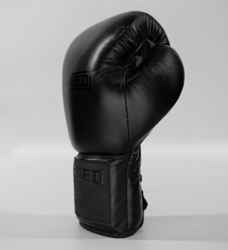 Caged Boxing gloves 'X Series' Laces – Black/Black – Boxing gloves