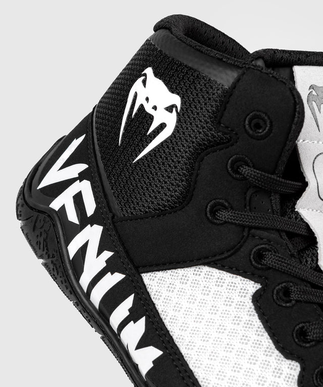 Venum Elite Wrestling shoes – Black/White