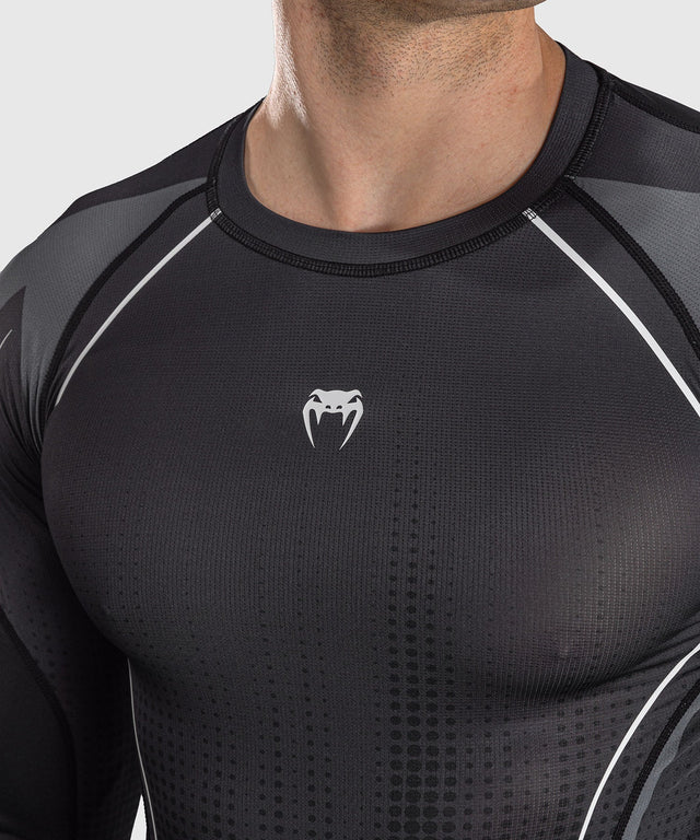 Venum Rashguard Stealth Long Sleeves – Black/White