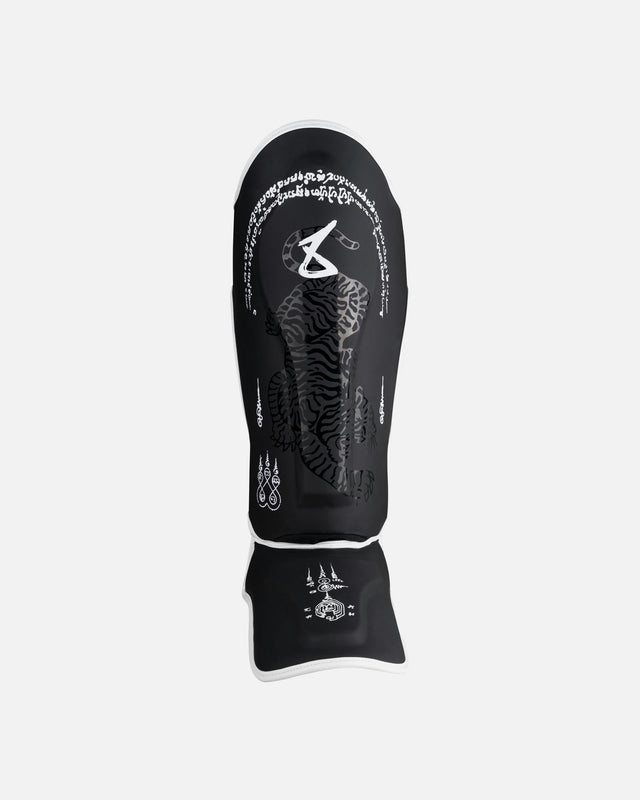 8 WEAPONS Shin guards Sak Yant Big Tiger – Black