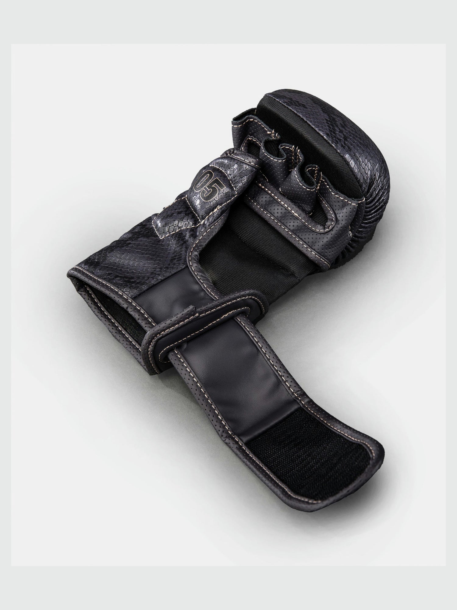 Venum MMA Gloves Impact Evo Scales – Dark Purple