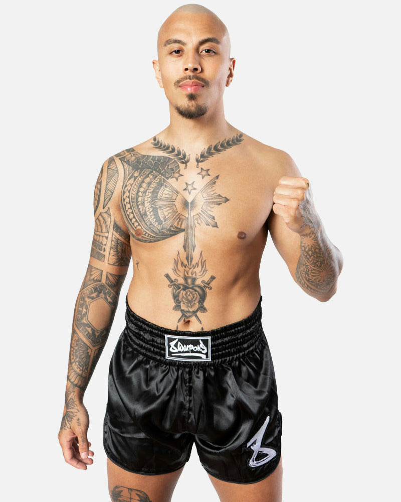 Calções de Muay Thai 8 WEAPONS Strike – Preto/Branco