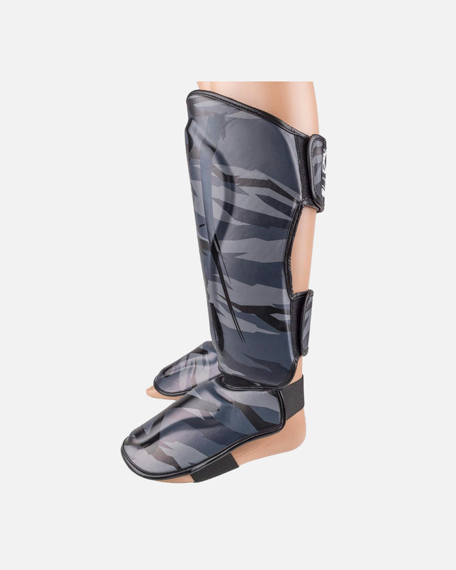 8 WEAPONS Shin guards Unlimited 2.0 – Urban Camo