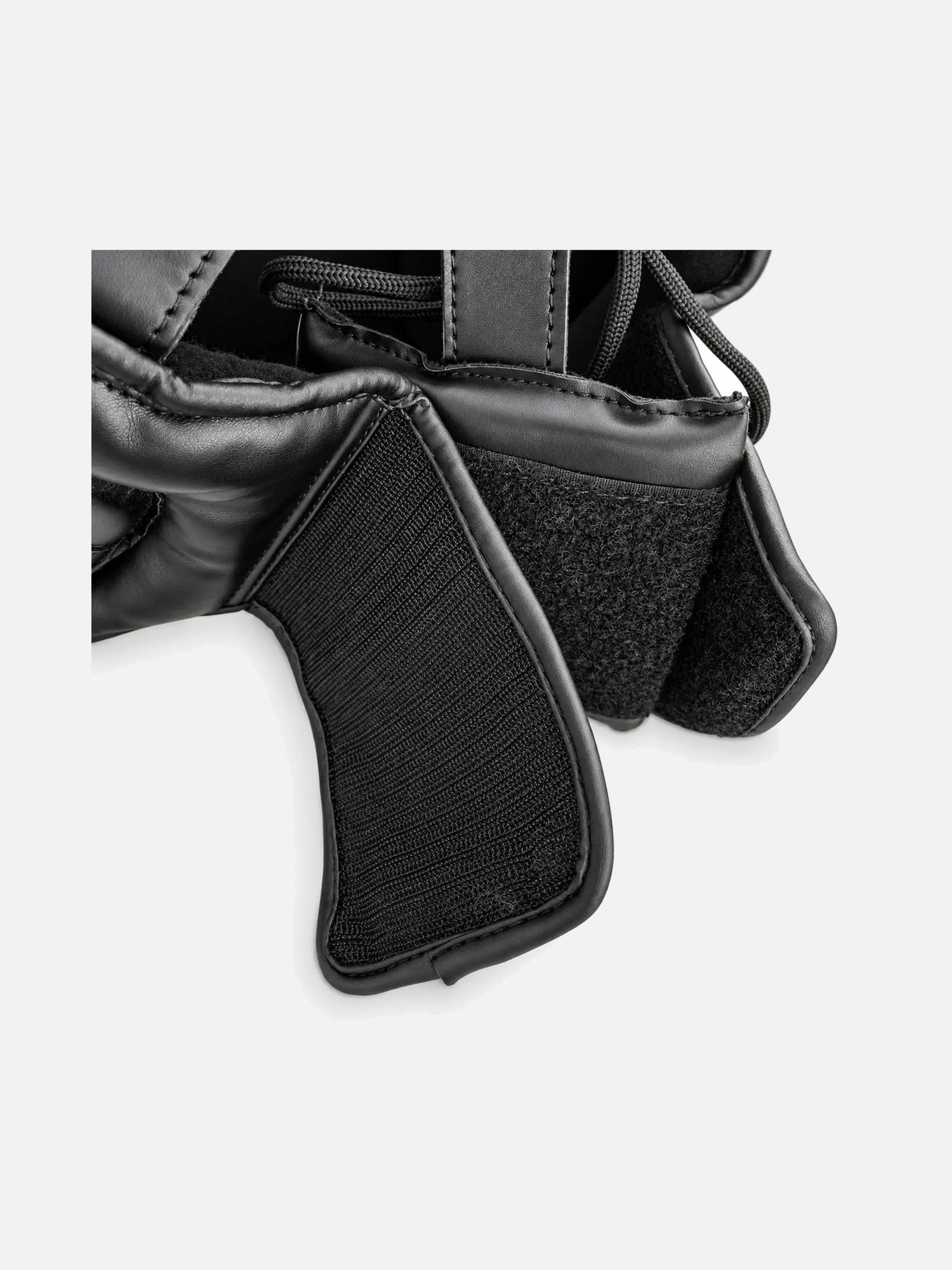 8 WEAPONS Head Guard Unlimited 2.0 – Black