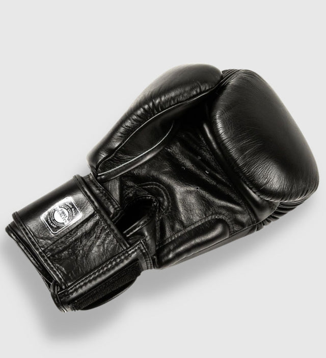 Twins Boxing gloves BGVL 8 - Black/Black - Boxing gloves